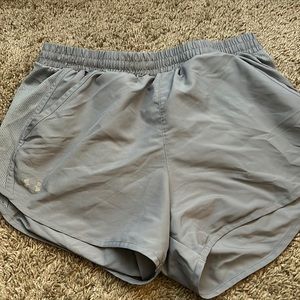 Grey under armor shorts